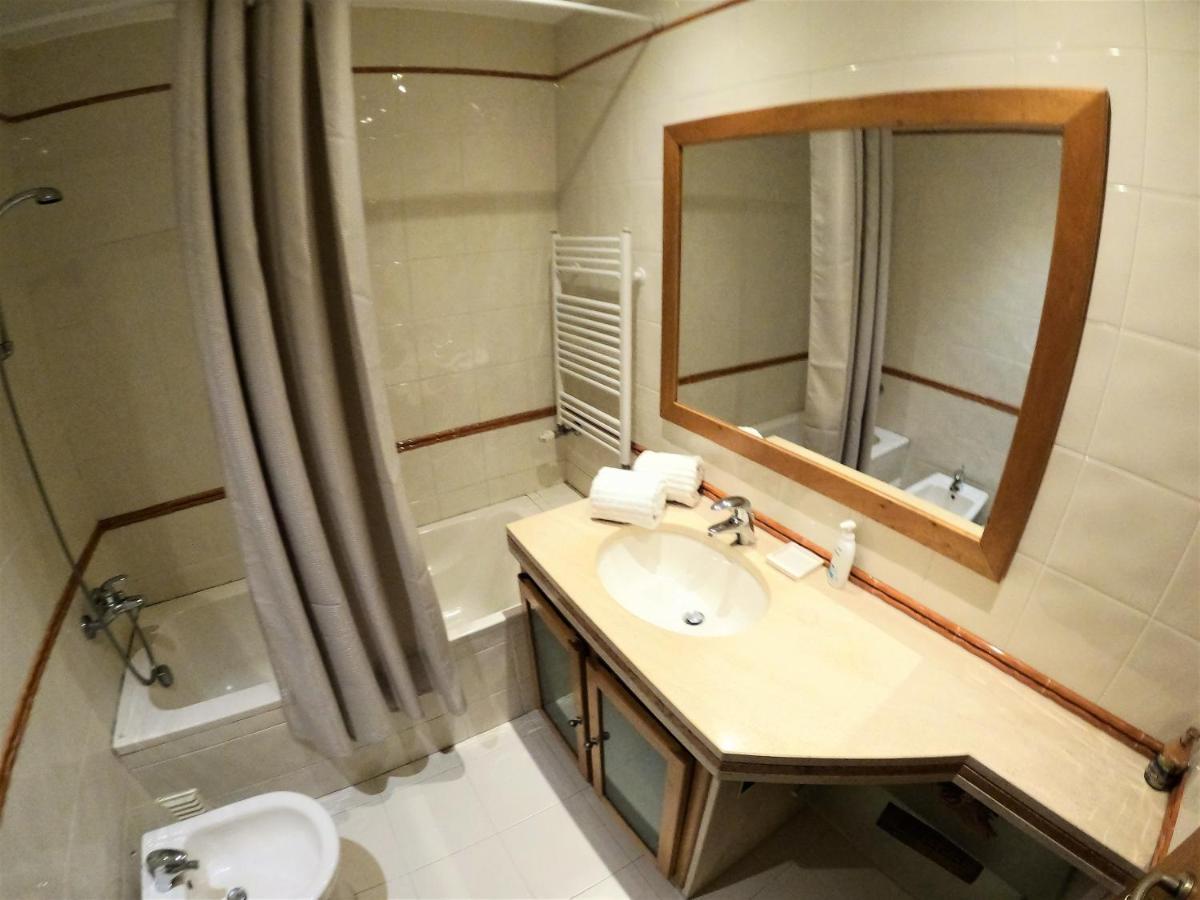 Lisbon 2 Bedroom Apartment With Balcony In Alges Exterior photo