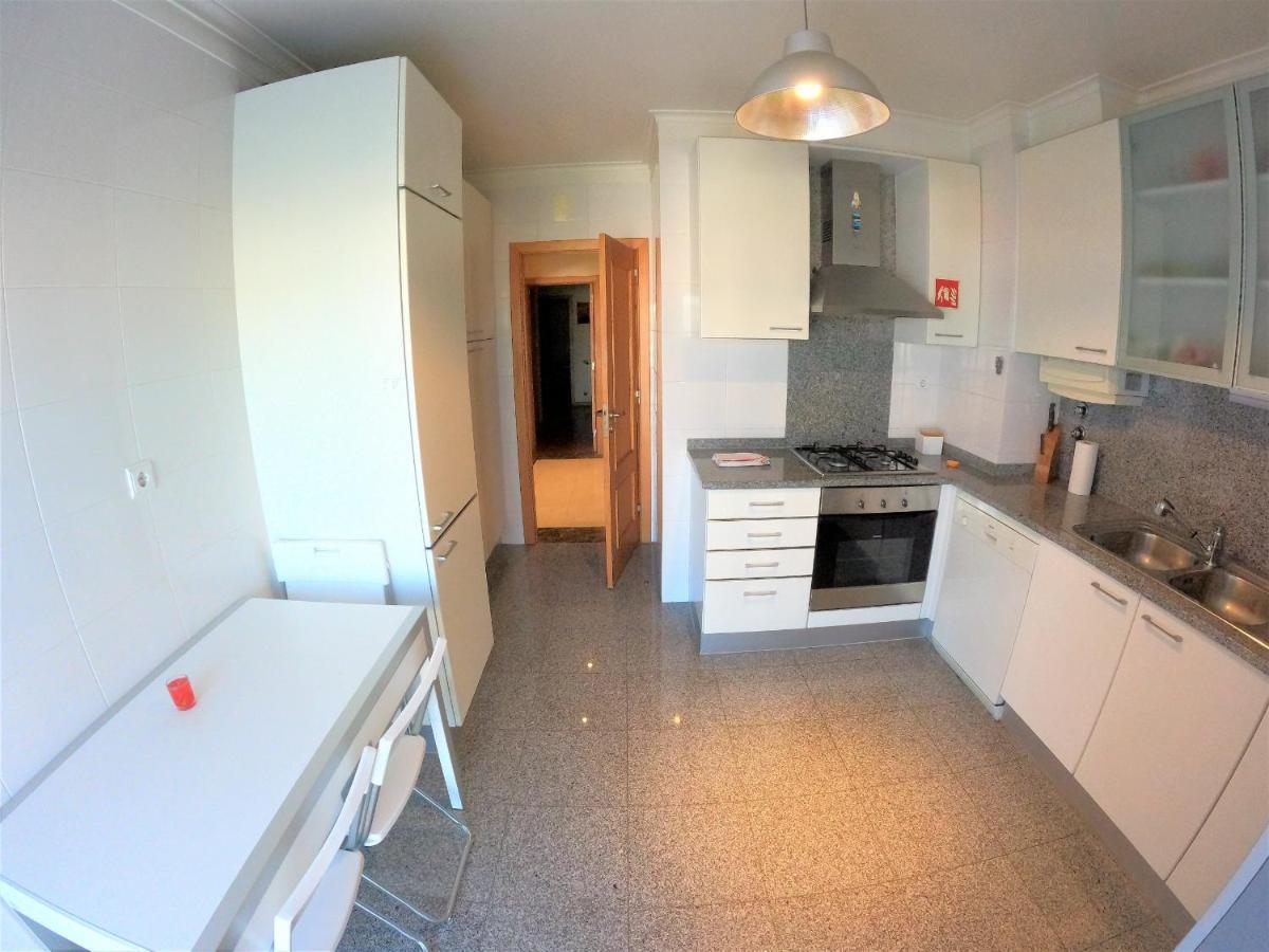 Lisbon 2 Bedroom Apartment With Balcony In Alges Exterior photo