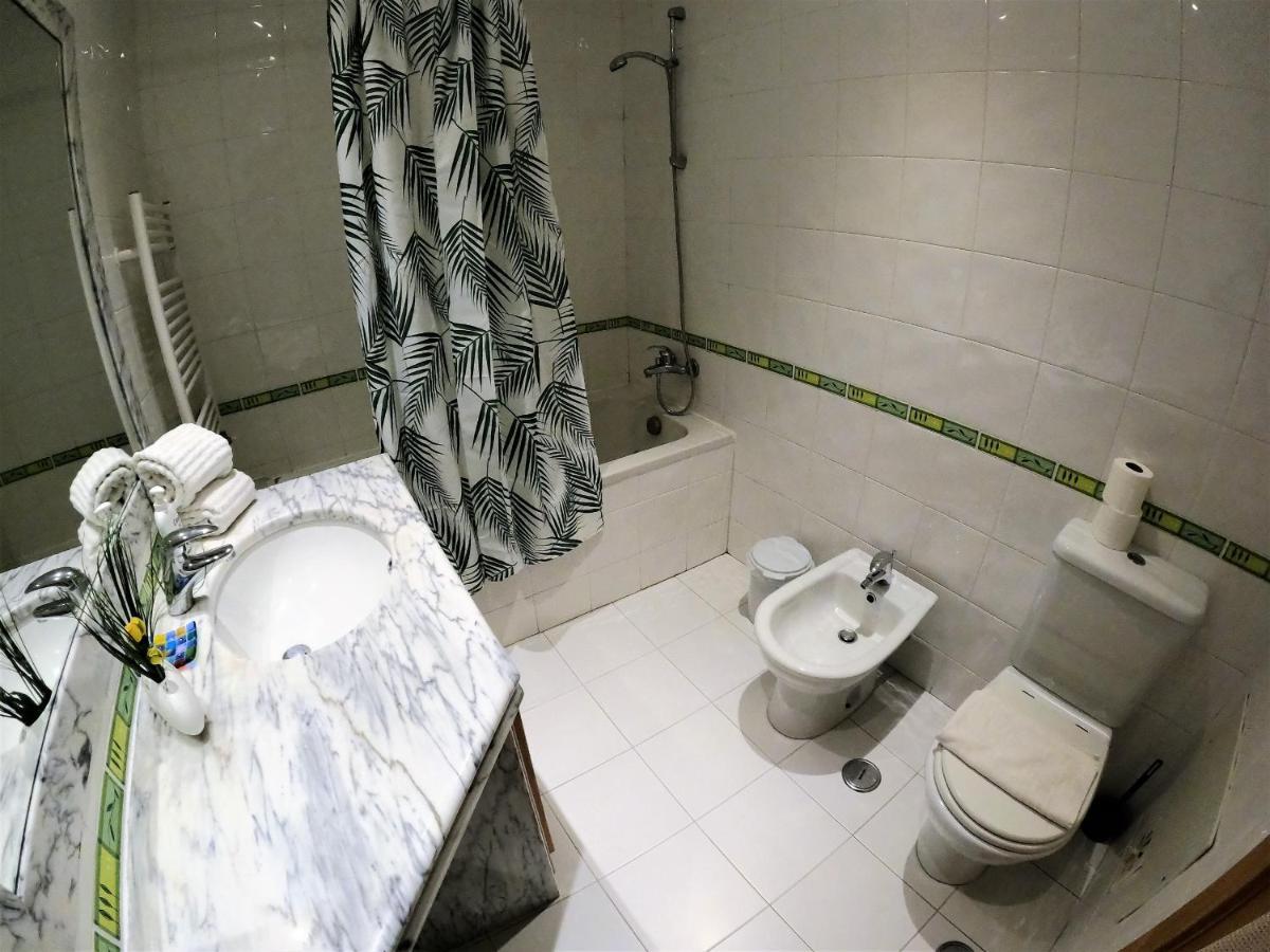 Lisbon 2 Bedroom Apartment With Balcony In Alges Exterior photo
