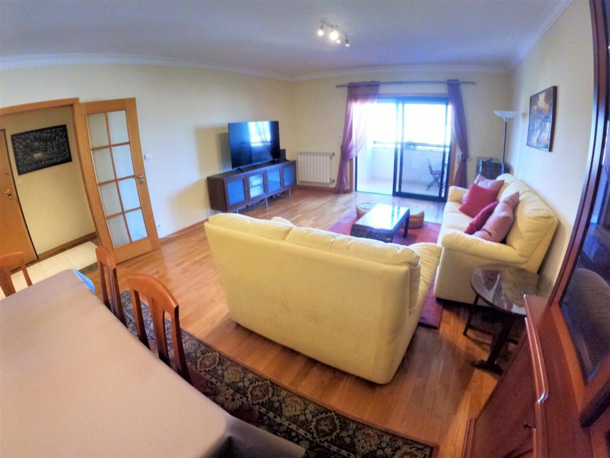 Lisbon 2 Bedroom Apartment With Balcony In Alges Exterior photo